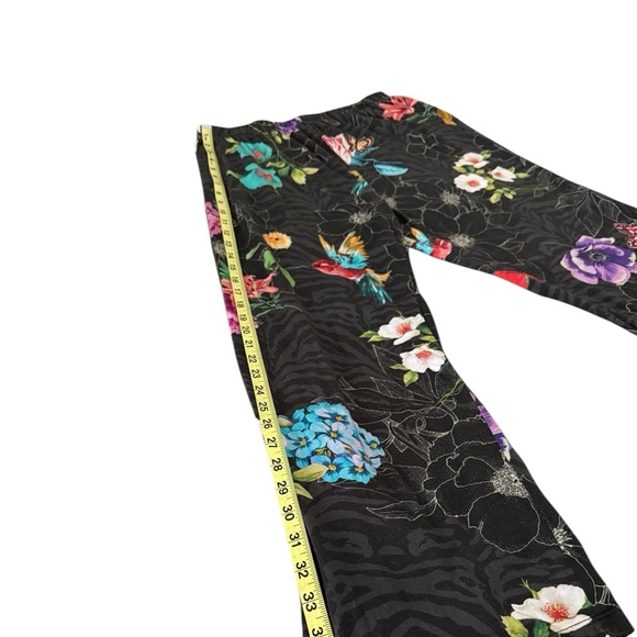 JOHNNY WAS floral pajamas with cap sleeves and crop pants in medium. - Picture 10 of 14